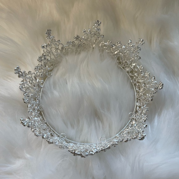 NIB breathtaking wedding crown from FXMIMIOR wedding accessories. - Picture 3 of 5